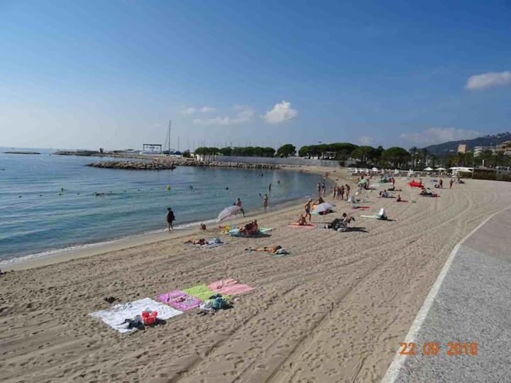 F1 A 5 Minutes Des Plages Et De La Gare Vallauris Kültér fotó